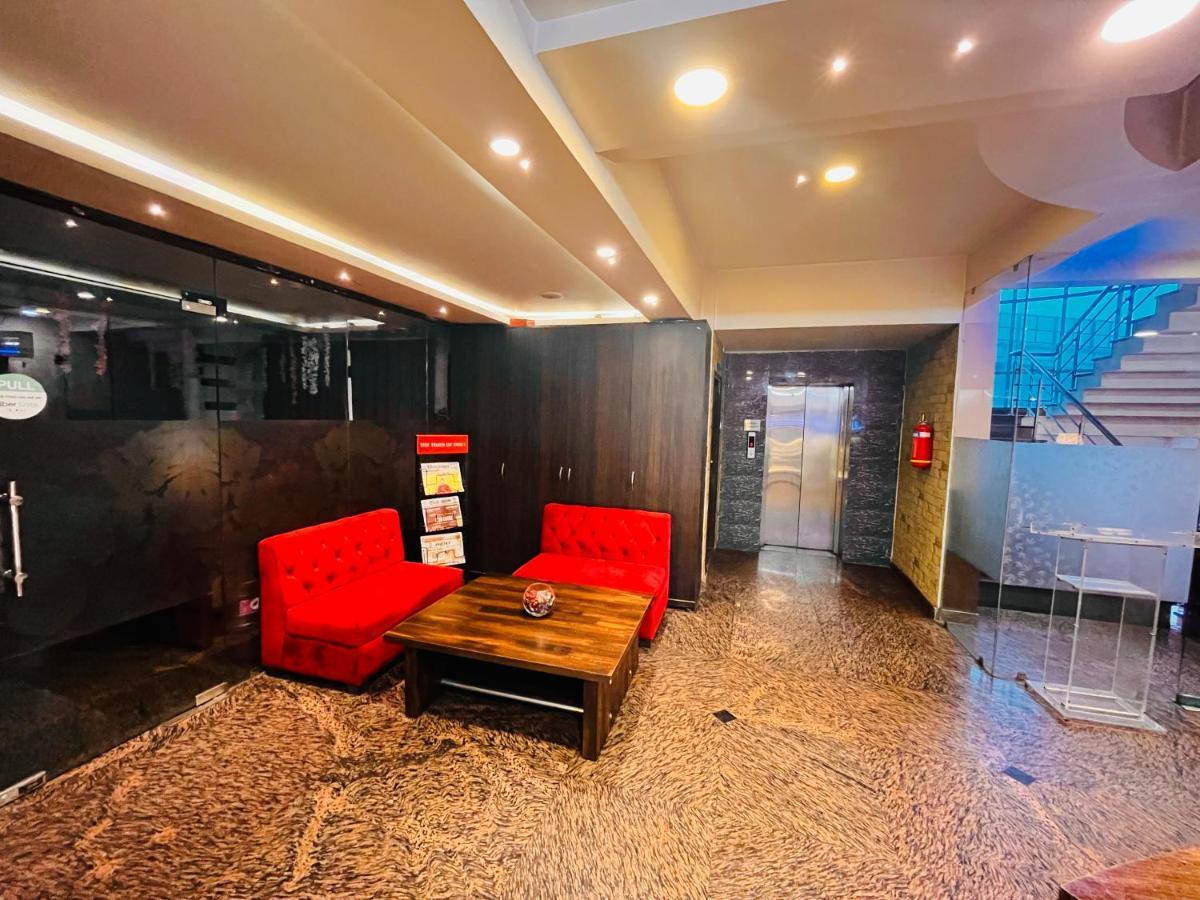 Hotel The Leaf - Gomti Nagar Lucknow Exterior photo